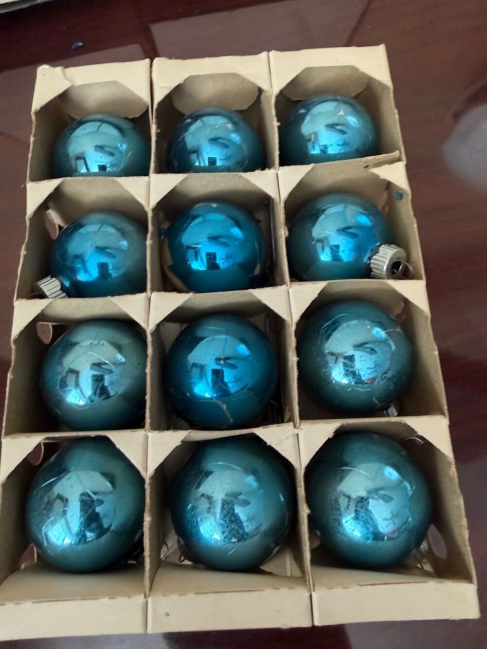 Vintage Shiny Brite Glass Ornaments 48 Pc Lot 4 Boxes USA Mid Century - Picture 8 of 16